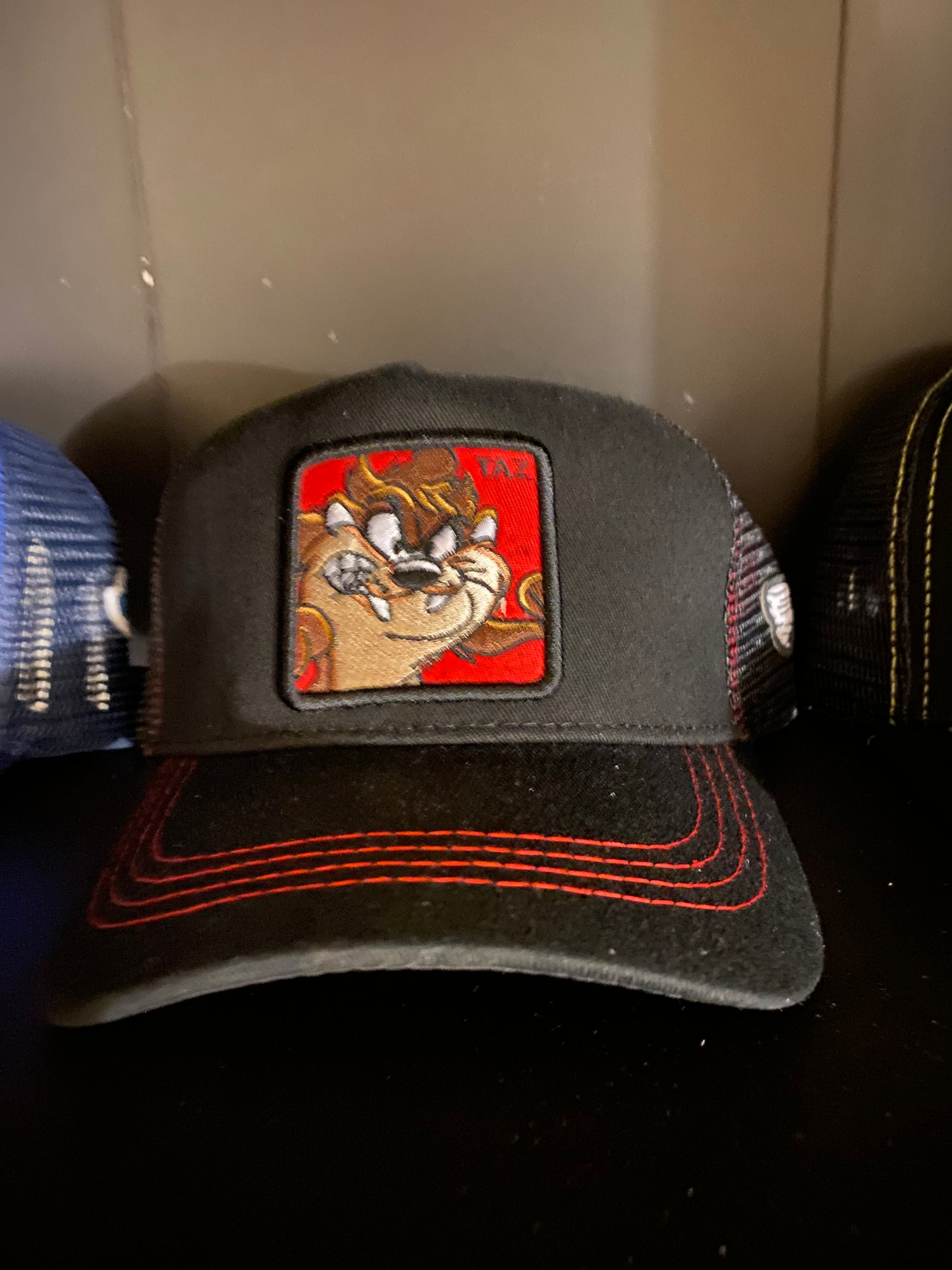Motion caps Looney Tunes caps yummy caps